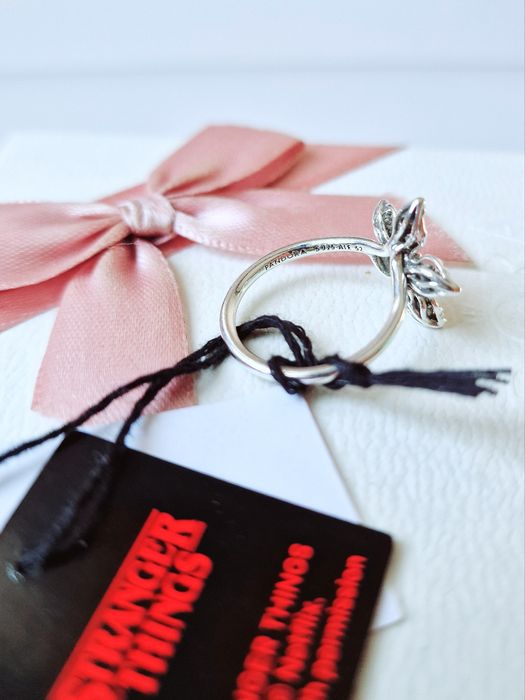 Anel da Pandora Demogorgon Stranger Things Colecção Limitada Netflix