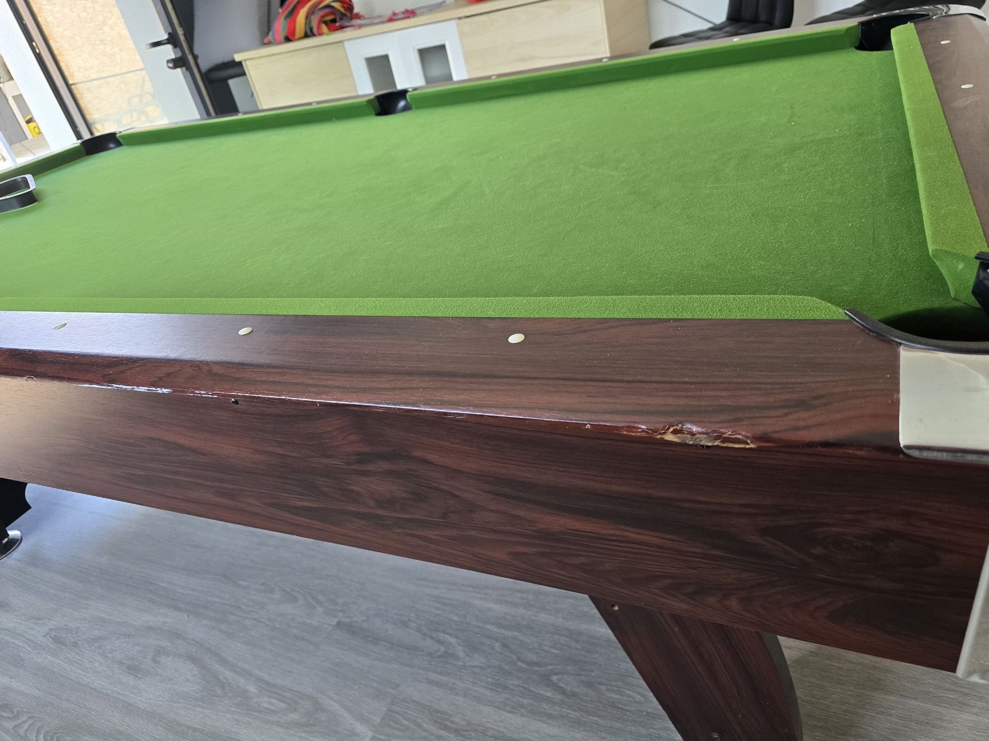 Mesa snooker 2.45m x 1.33m