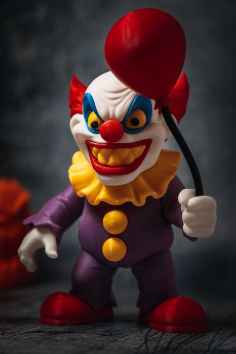 Figurka Mroczny Klaun - Idealna Ozdoba na Halloween!