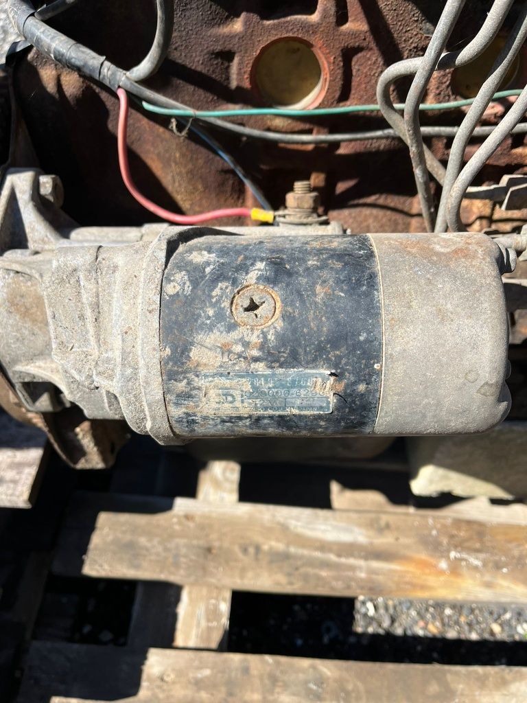 2 Motores Daihatsu Completos para Jipe Portaro (vende se o conjunto)