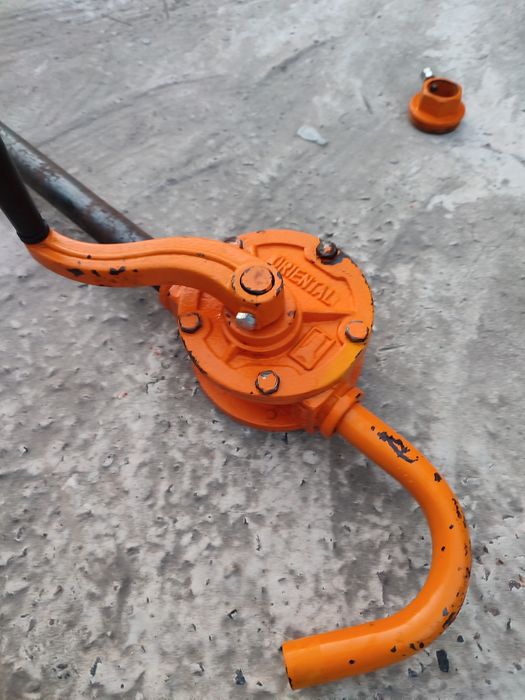 Насос ручний роторний для перекачування палива / Виробник Японія