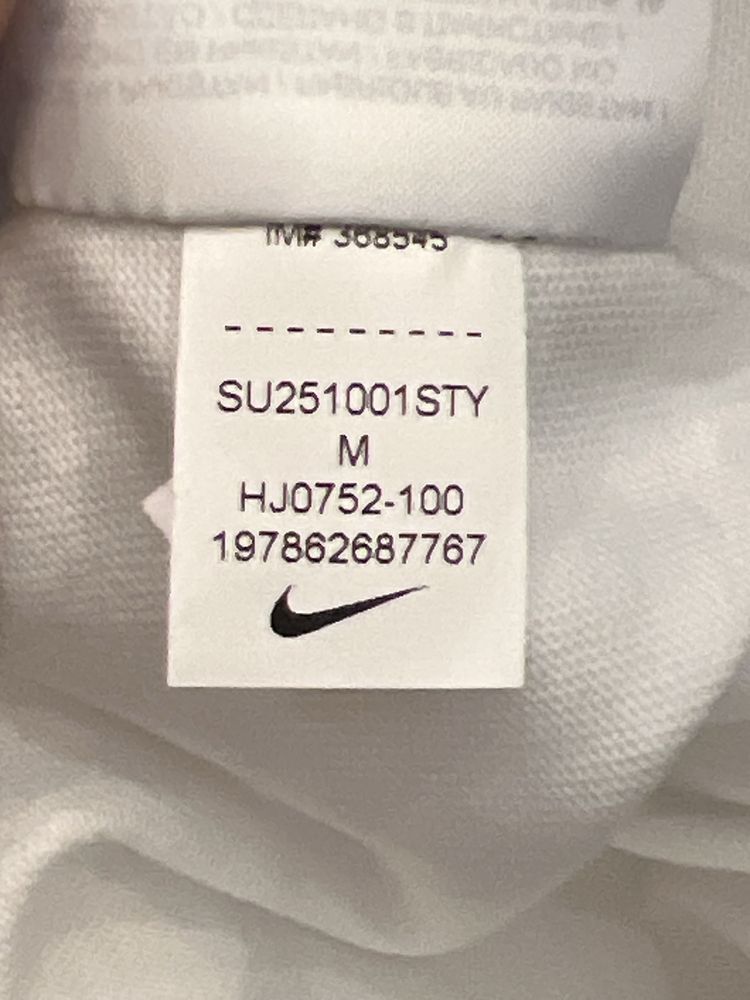 Чоловіча футболка Nike u nsw tee oc photo 1 (HJ0752-100); (HJ0752-010)