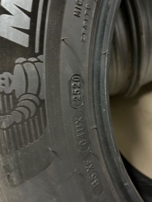 Michelin 235/60/18
