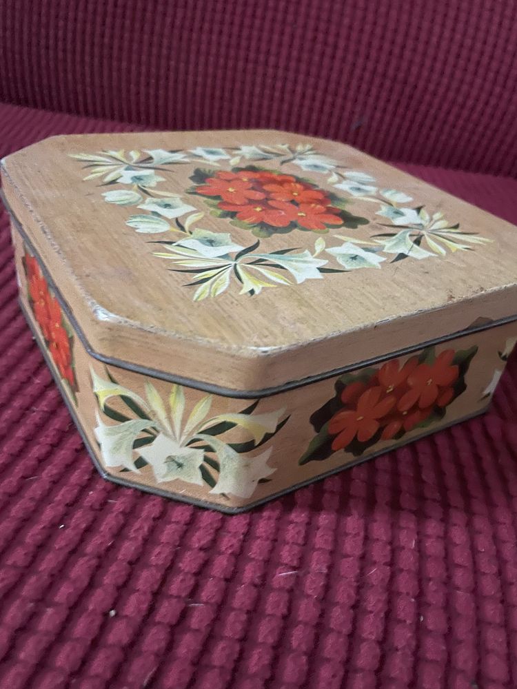 Latas antigas de coleção