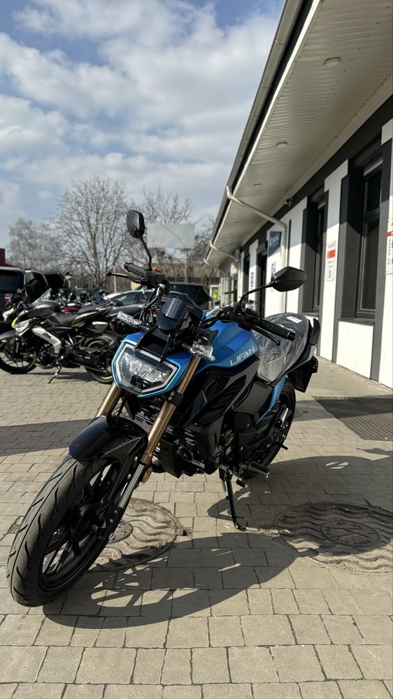 Мотоцикл Lifan KPS200