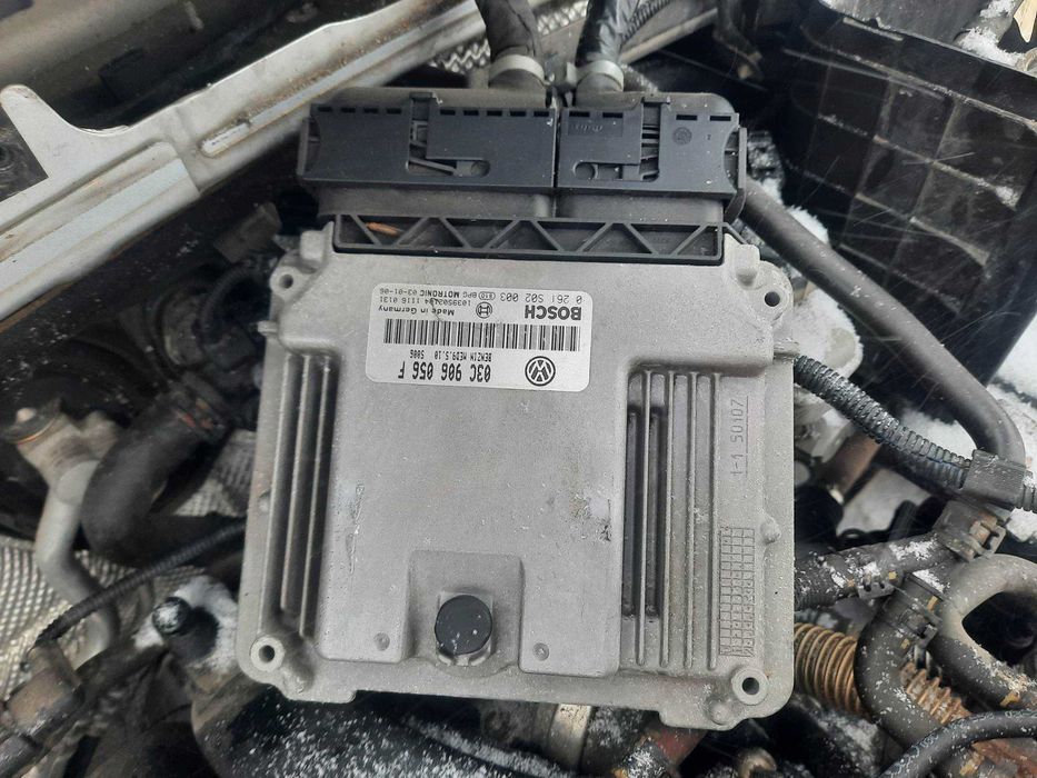 komputer sterownik silnika Volkswagen Touran 1.6 FSI