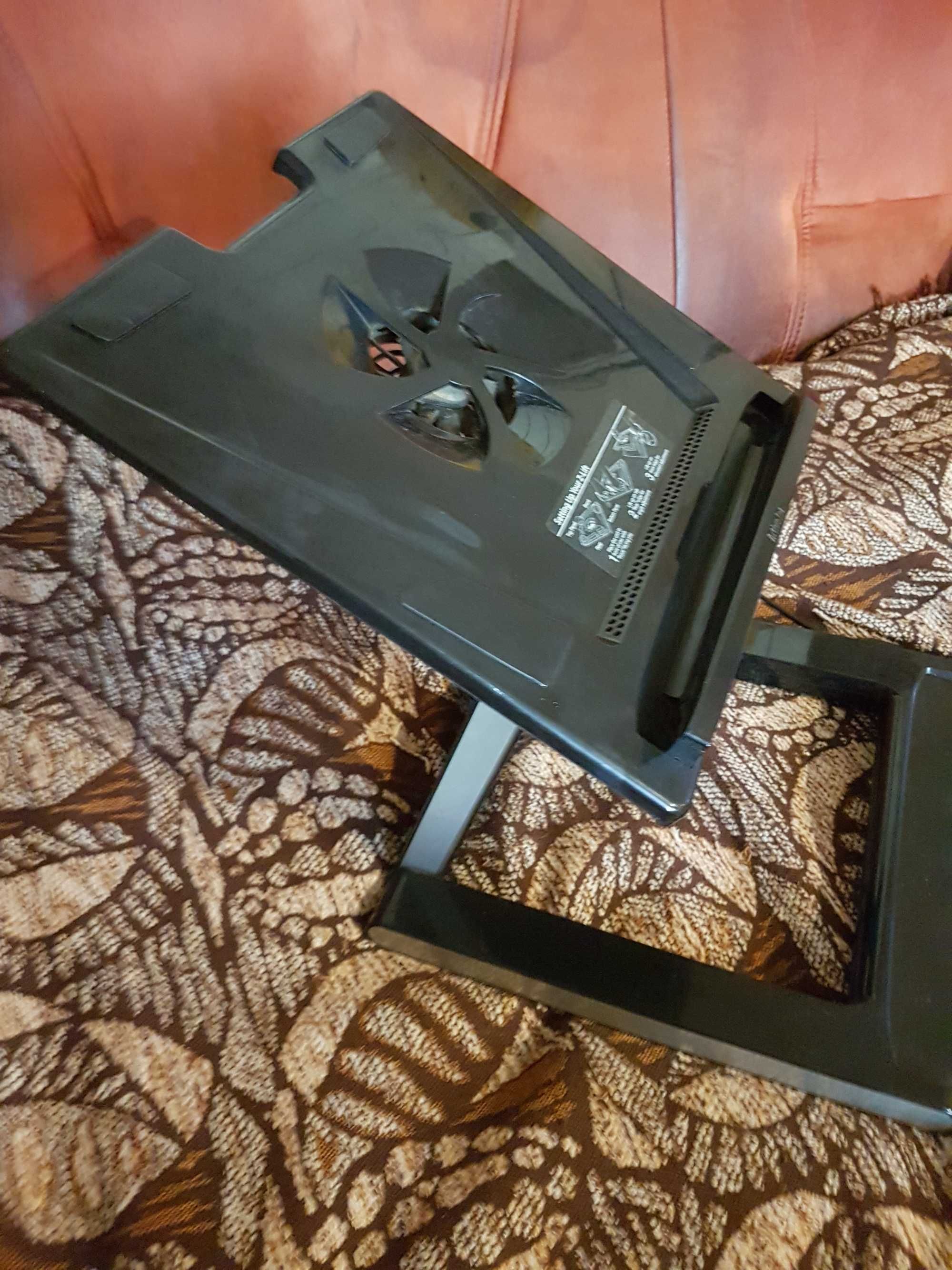 Stolik chłodzący  , Podstawka pod Laptopa