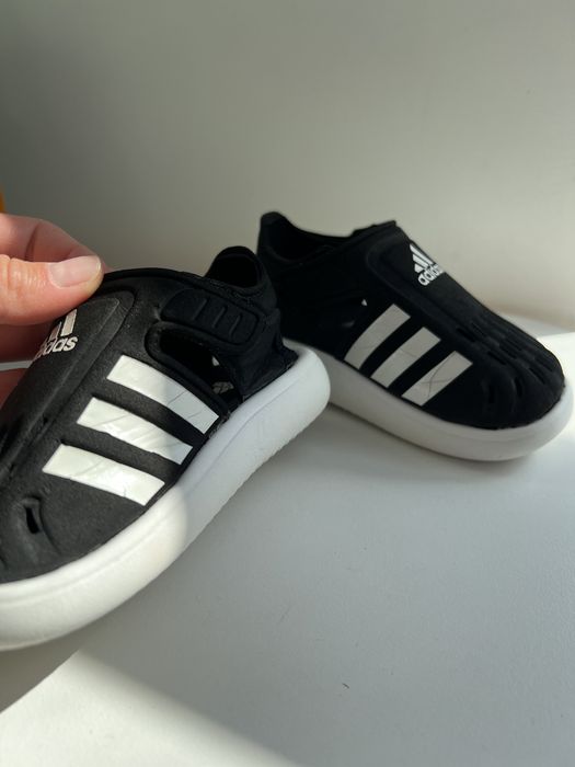 Босоніжки adidas, аквашузи, розмір 22