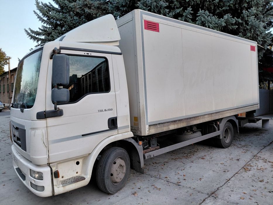 Вантажне авто з гідробортом до 5 т.  по м.Полтава, області та  Україні