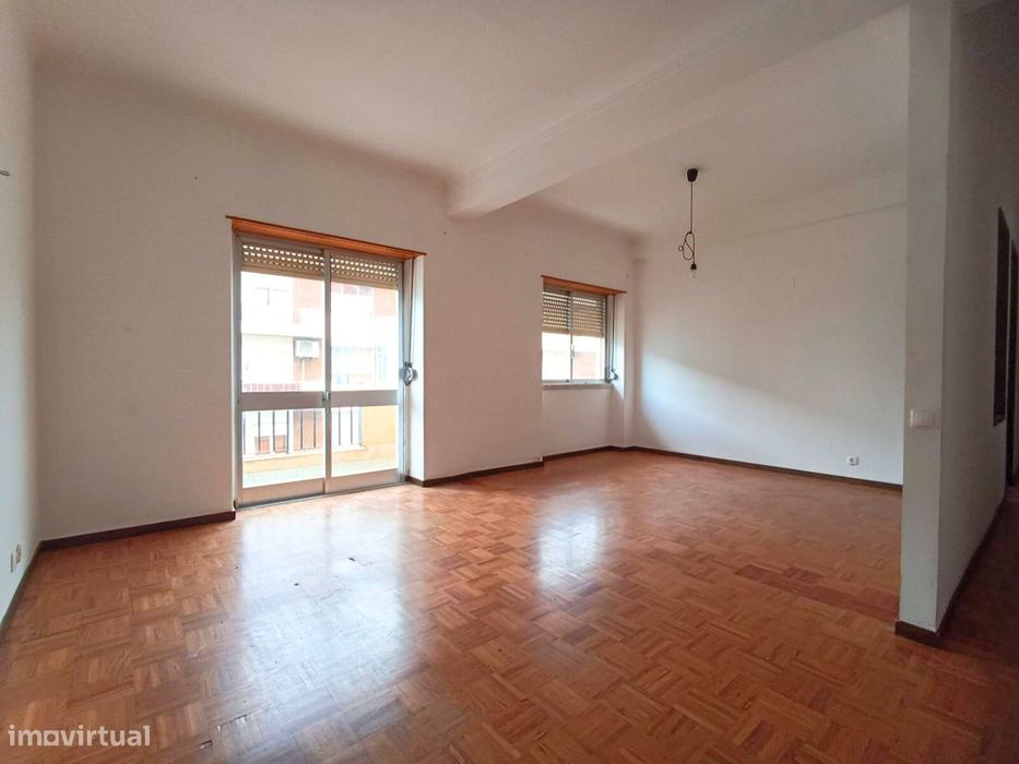 Apartamento T2, no Centro da Cidade