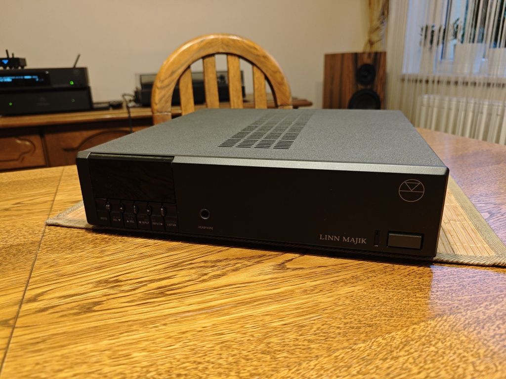 Linn Majik wzmacniacz stereo preamp phono