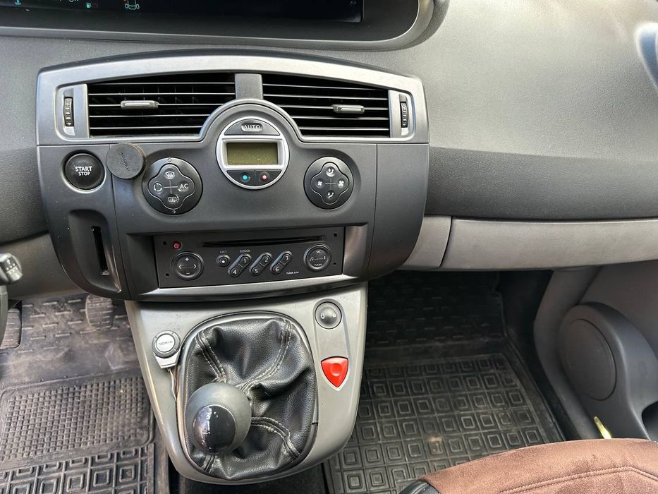 Продам Renault Scenic