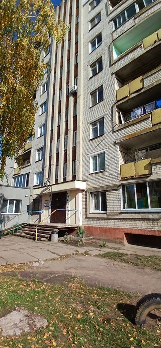 Продаєтся 1-на кімната в гуртожитку, вул. О.Панченко, 11, Луначарка