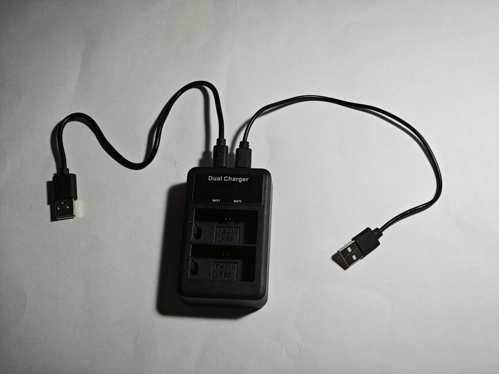 Зарядное устройство для двух аккумуляторов Canon LP-E6