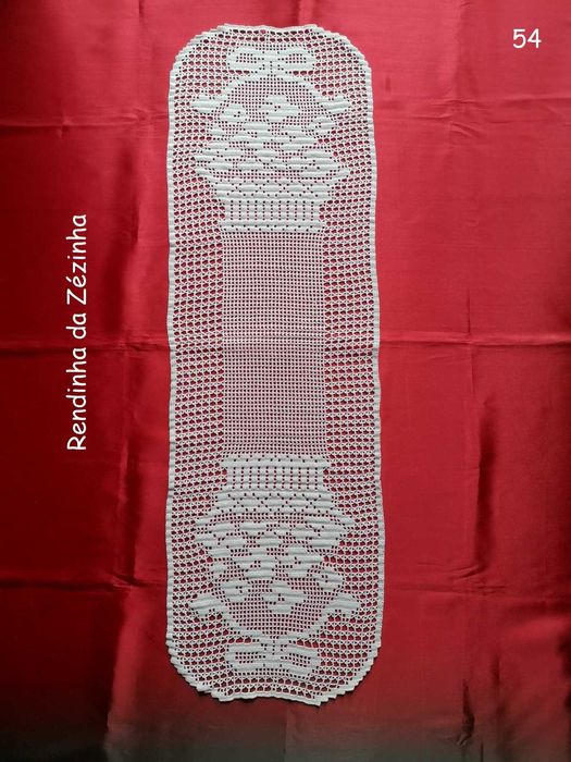 Centro de mesa em crochê artesanal