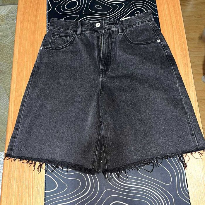 Бермуди/шорти жіночі