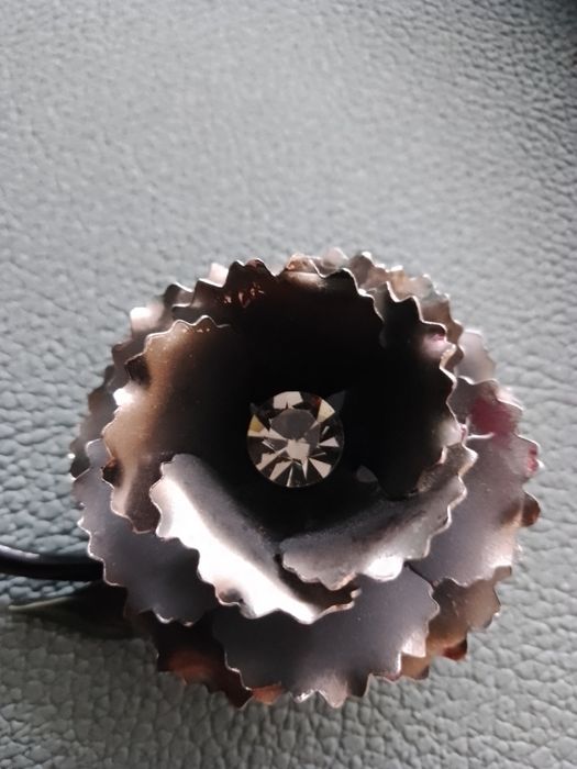 Broszka róża vintage