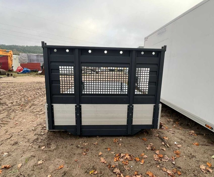 Skrzynia ładunkowa budowlana 385x205 zabudowa paka