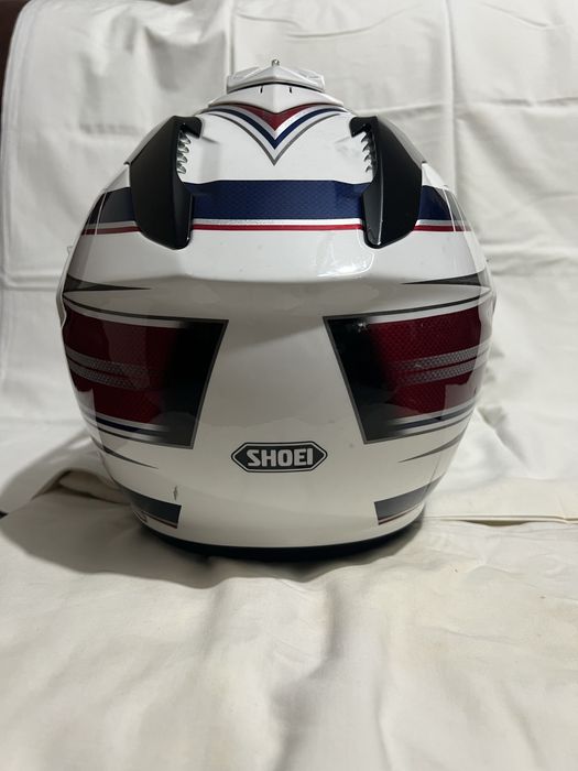Capacete shoei , tamanho M , usado poucas vezes , sem marcas de uso,