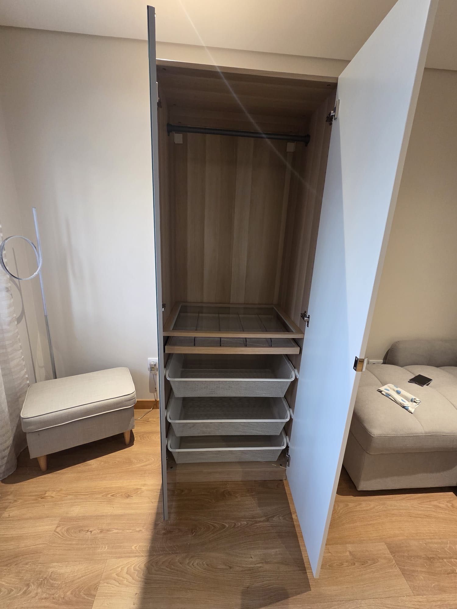Conjunto à venda: cama HEMNES + armário