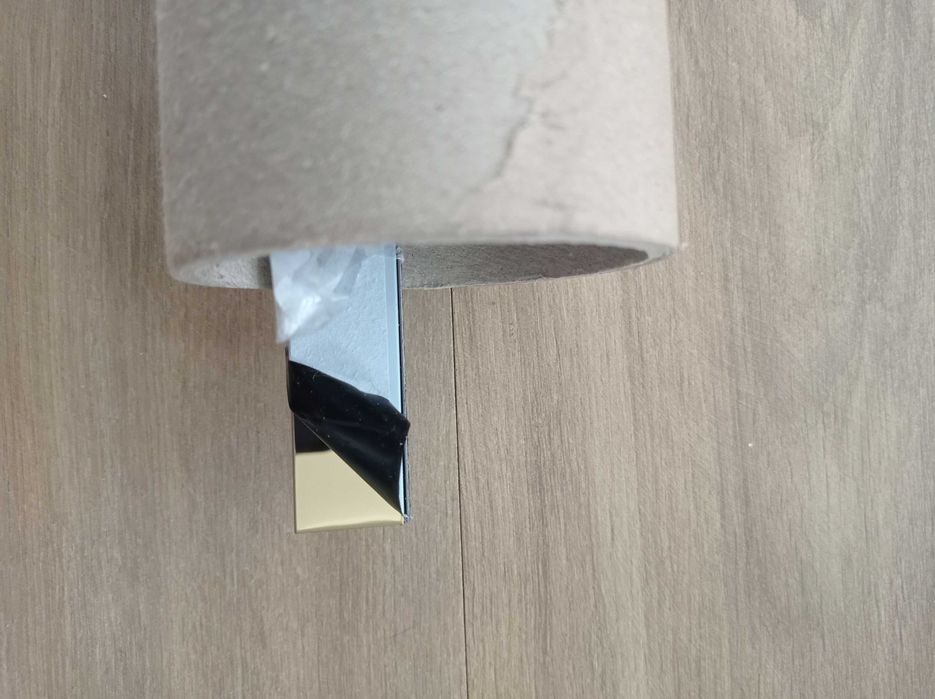 Listwy dekoracyjne - 2.7m złoty, połysk 9x20x9mm