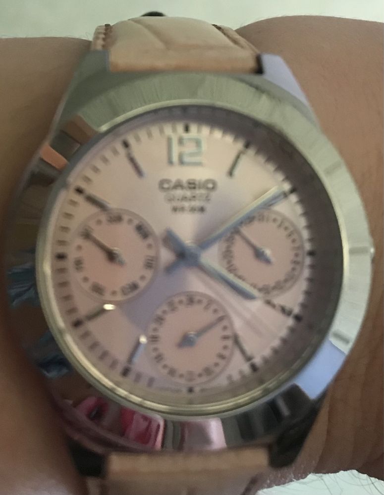 Женские часы Casio