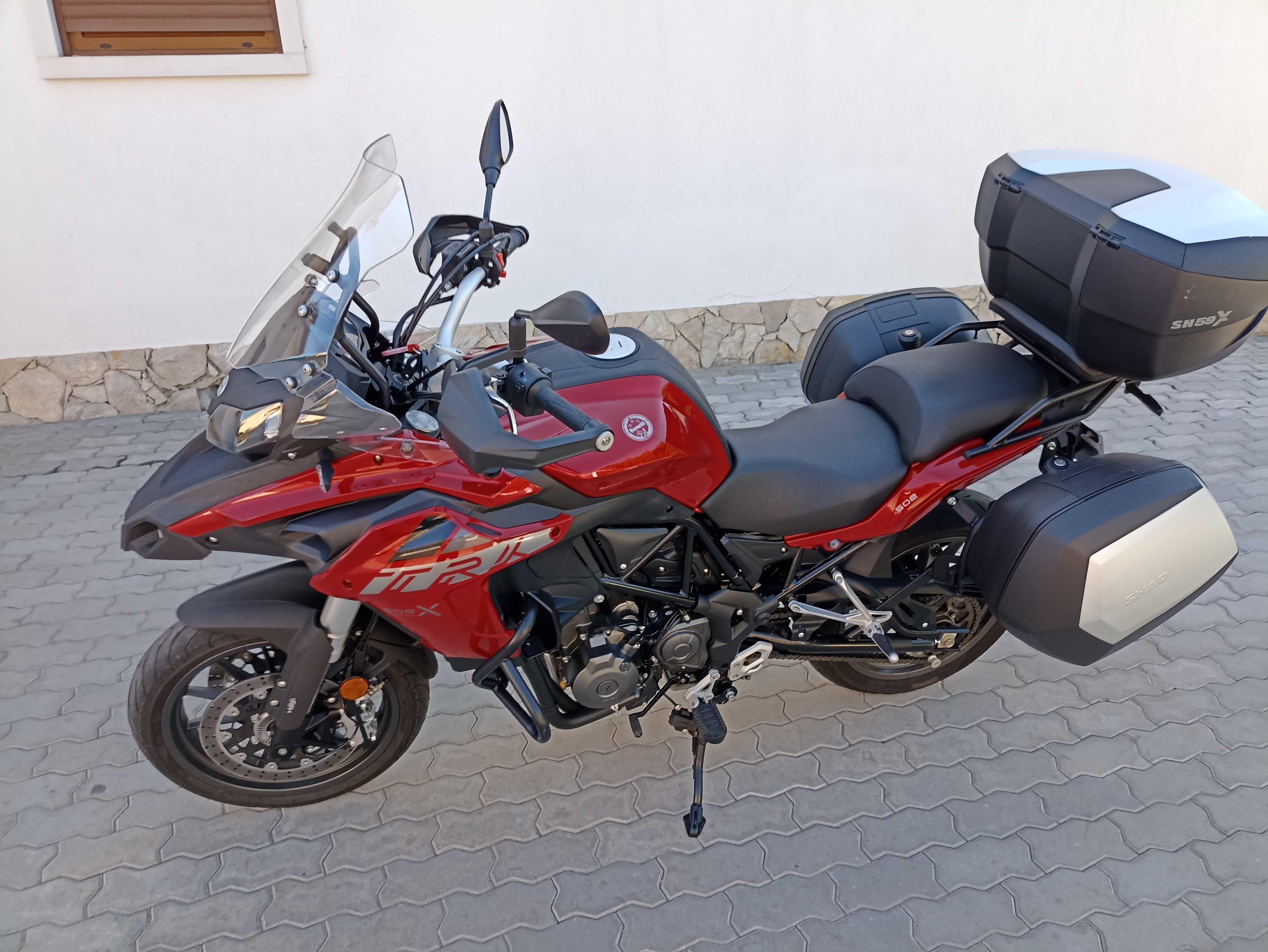 Benelli trk 502 ( 5'000 klms )