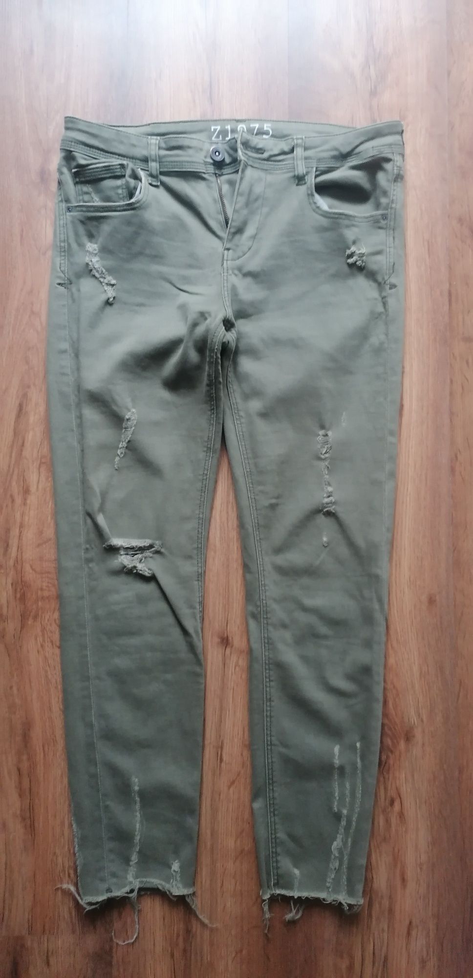 Jeansy wycieranie khaki L40 Zara