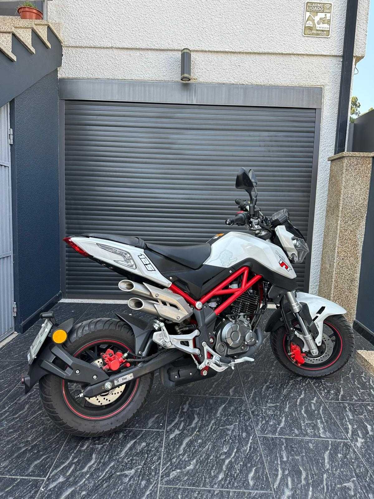 Benelli TNT 125 cc 2020