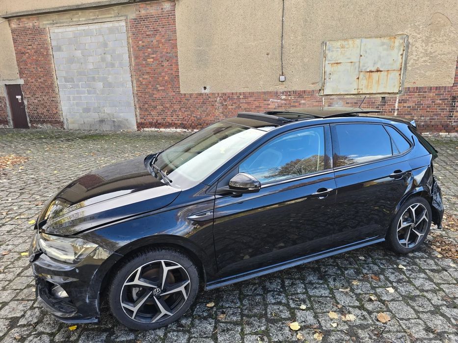Volkswagen Polo 1.5 TSI automat DSG // panorama // virtual // R-LINE