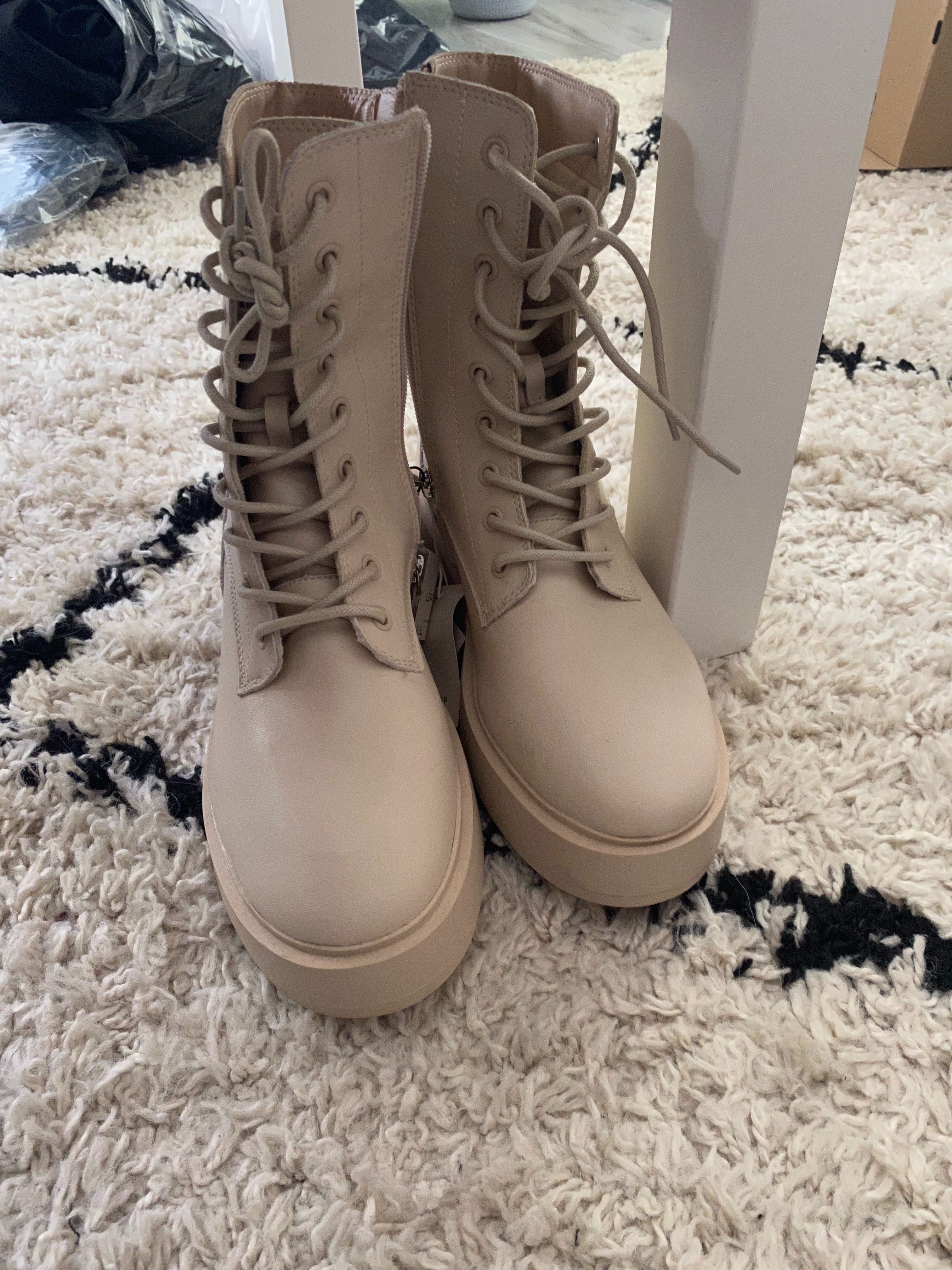 Buty na platformie bezowe trapery 40 reserved nowe