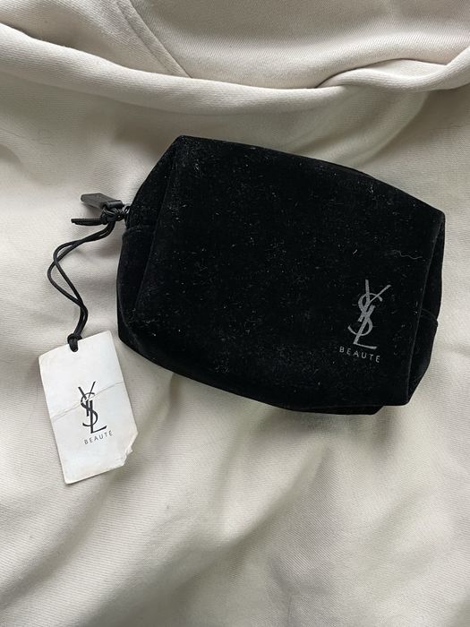 Бархатная велюровая косметичка ysl yves saint laurent