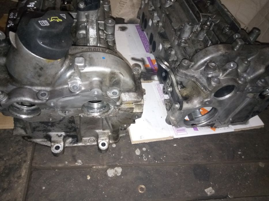 Клапанна кришка ГБЦ Mercedes Sprinter W211,212 OM642 3.0 CDI