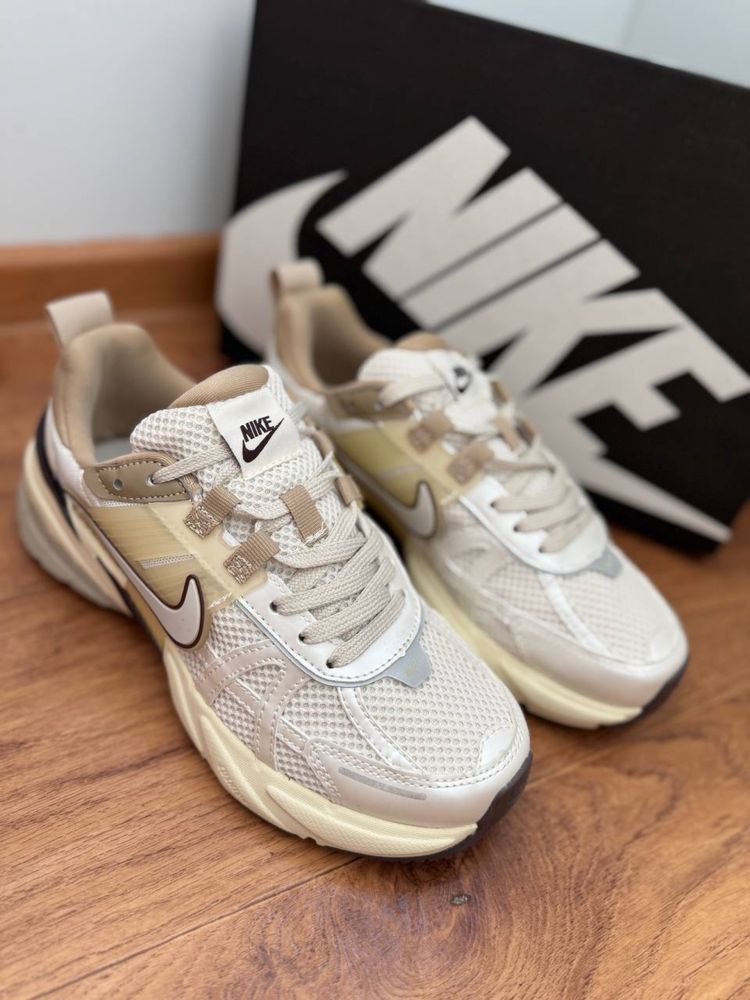 Кросівки Nike V2K Run Кроссовки Найк v2k run жіночі літні
