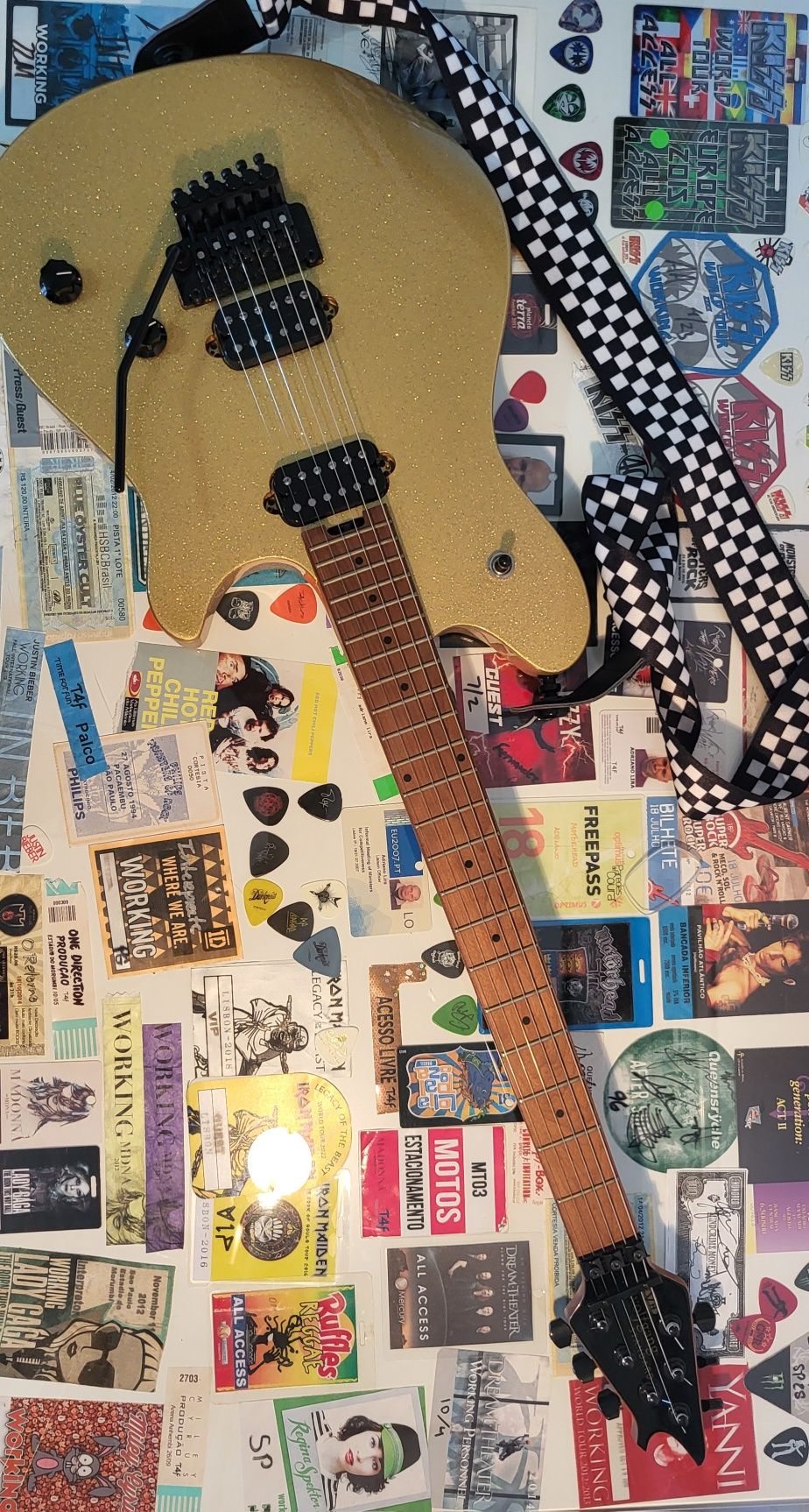 EVH Wolfgang Standard Gold Sparkle