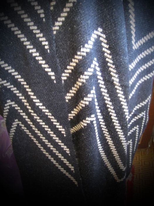 Пончо с геометрическим рисунком ёлочка