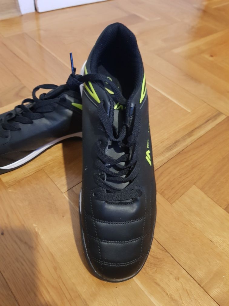 Buty sportowe męskie 42