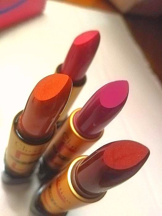 Кашелек.Губная помада MAC Diamond и Помада-блеск MAC Matte Lipstick.