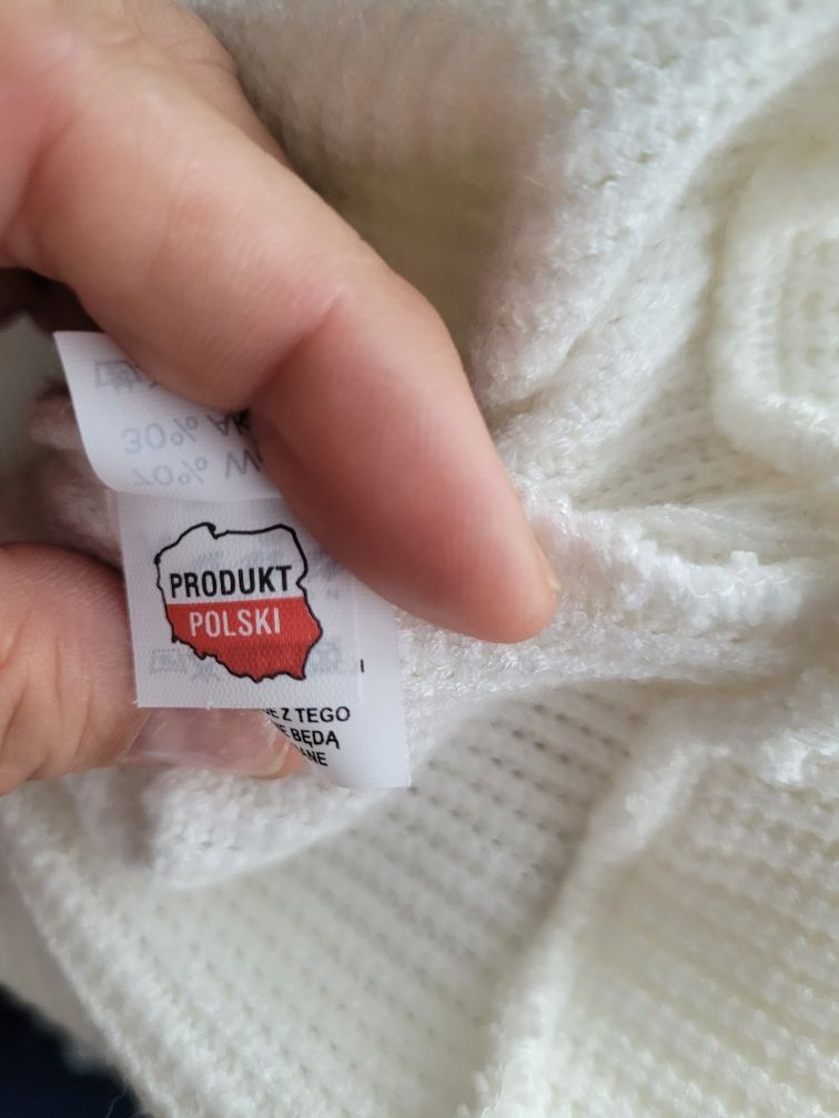 Sweterek damski z długim rękawem