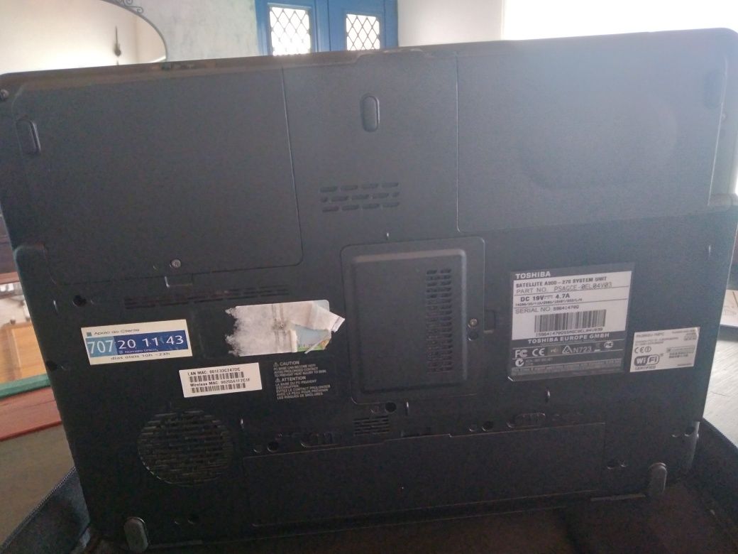 Computador Toshiba portátil