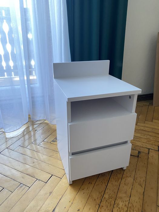 Szafka nocna biała