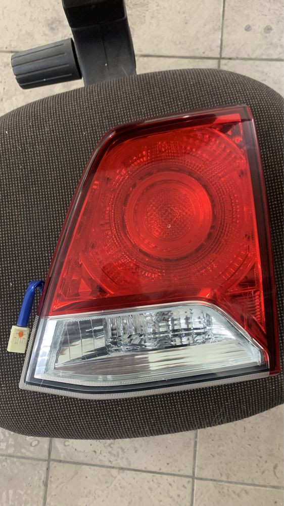 Стоп, фара зад, фонарь Toyota LC200 2011-2015