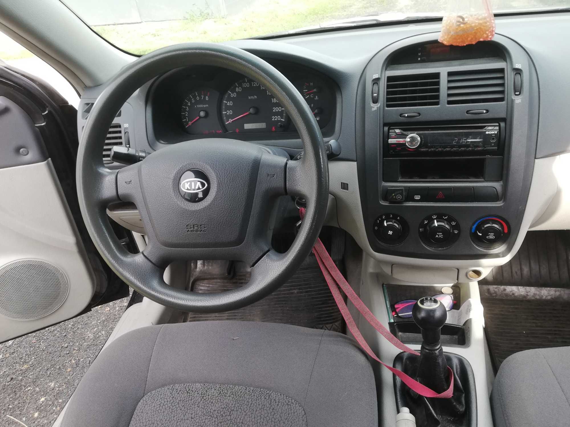 sprzedam ładne Kia Cerato 1,6 B+G
