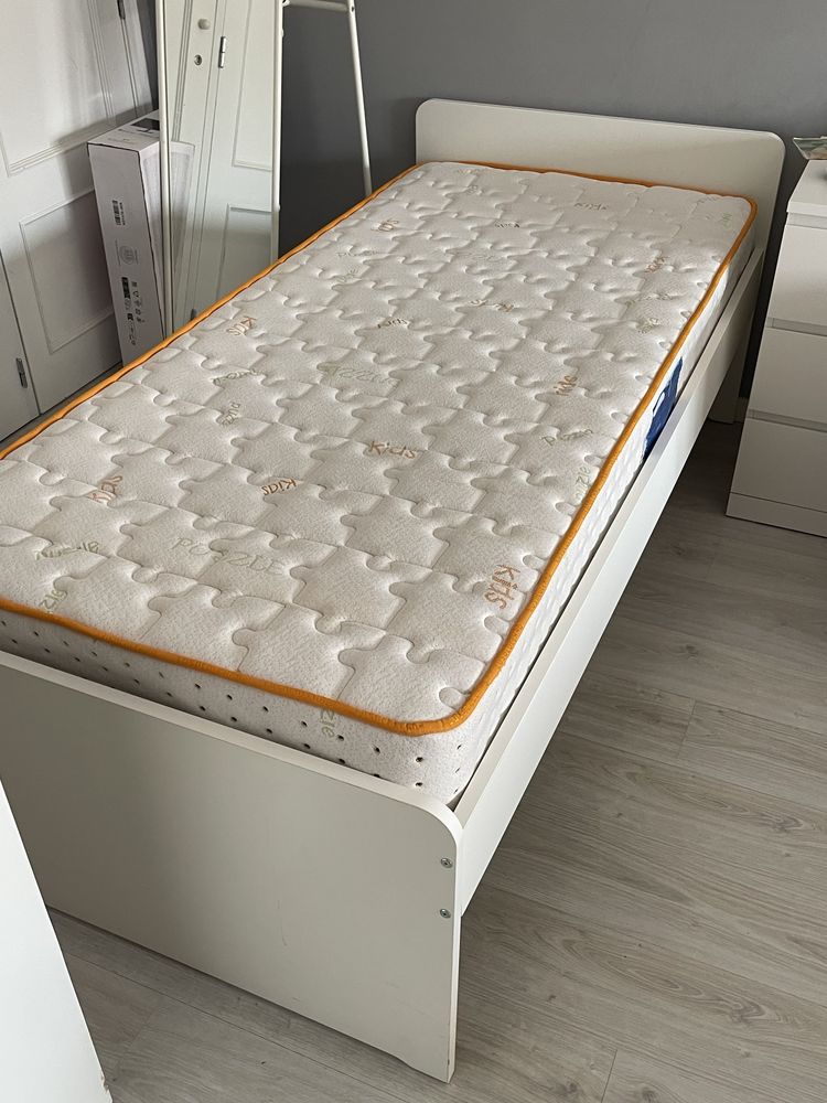 Ikea Estrutura de Cama SLÄKT branca, 90x200