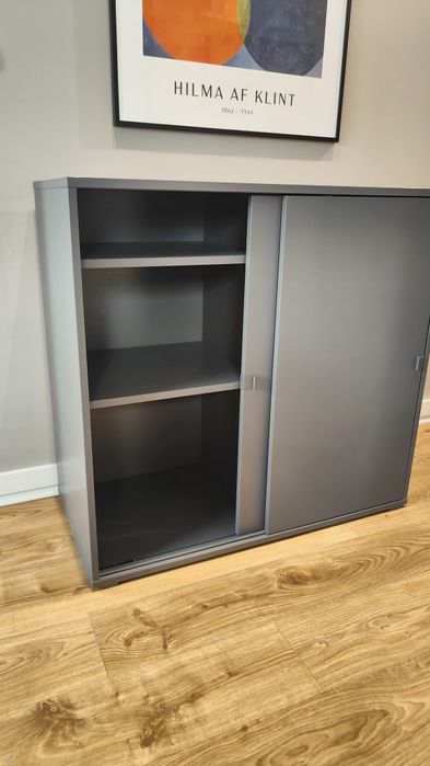 Szafka Ikea Vihals z drzwiami przesuwnymi ciemnoszara