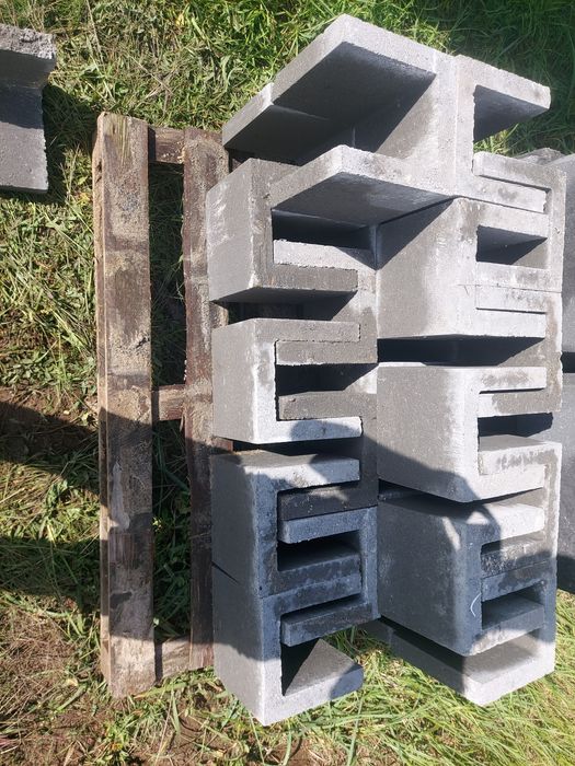 Pustak stropowy około 40szt. Pustaki wieńcowe kształtki wieńcowe