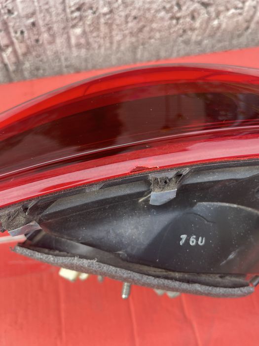 Задние фонари Mazda 3 2016