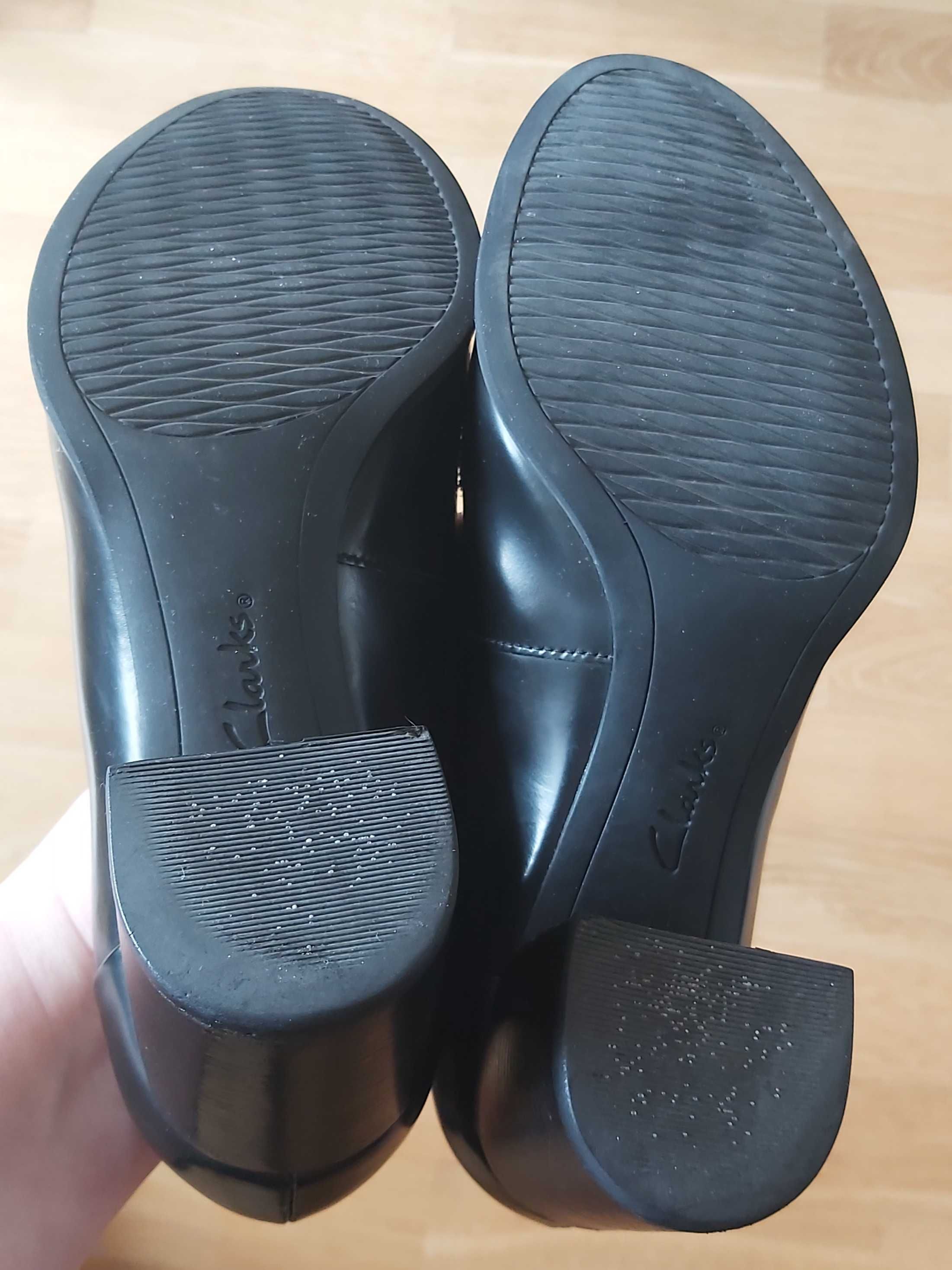 CLARKS Półbuty czarne r.39