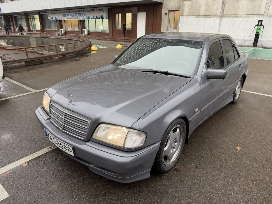 Mercedes C180 газ/бенз Автомат