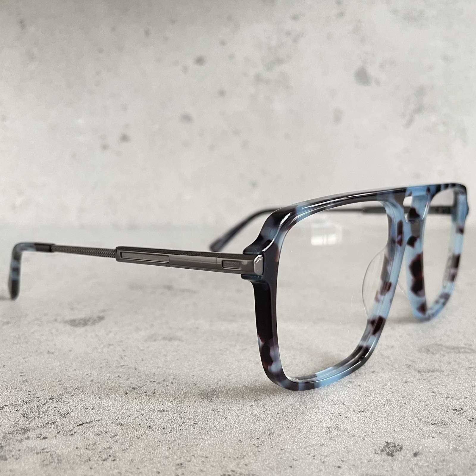 Modne okulary, oprawki, zerówki, model unisex, etui w zestawie.